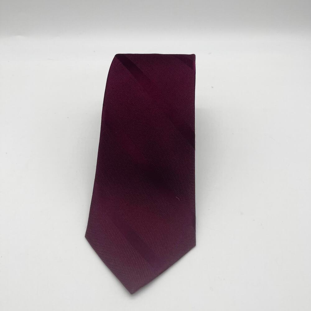 Tommy Hilfiger‎ Men's Tie Burgundy Stripe 100% Italian Silk Classic - Picture 4 of 7